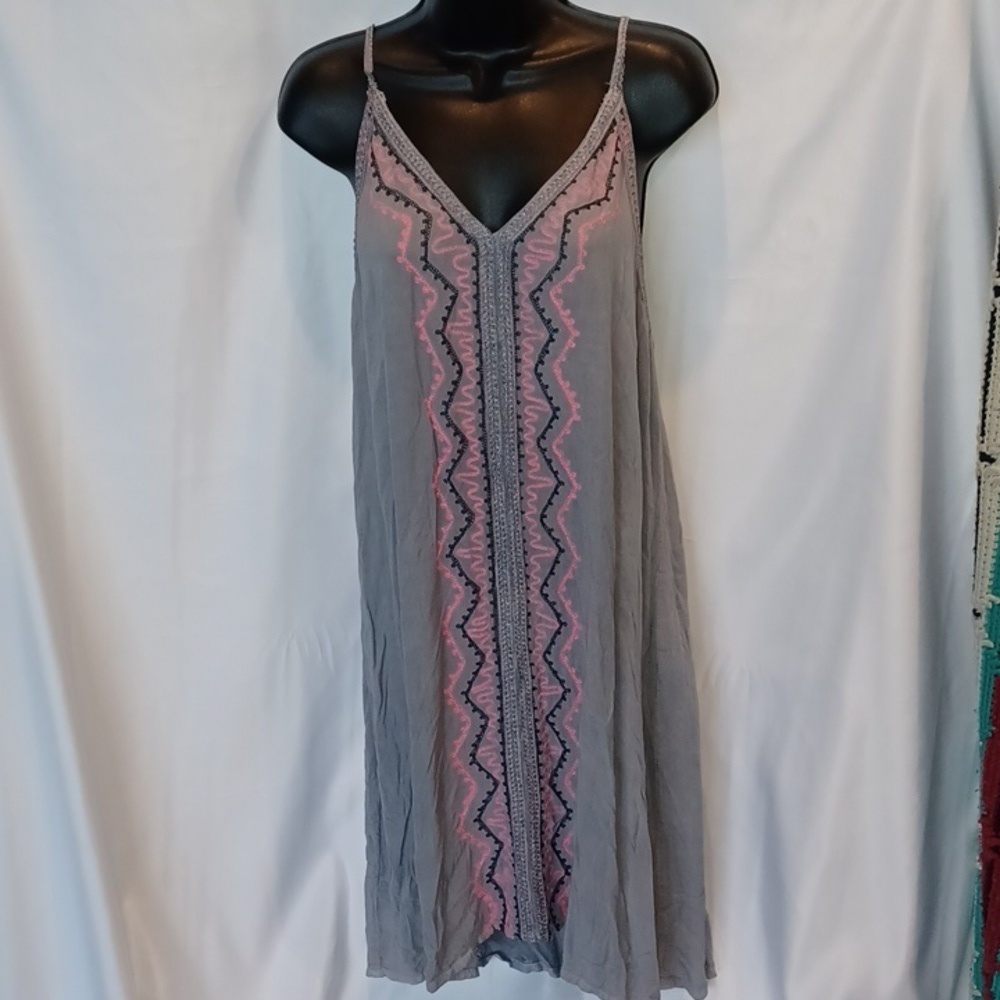 Rainforest Cafe Embroidered Cotton blend Dress XLarge, gray & neon pink